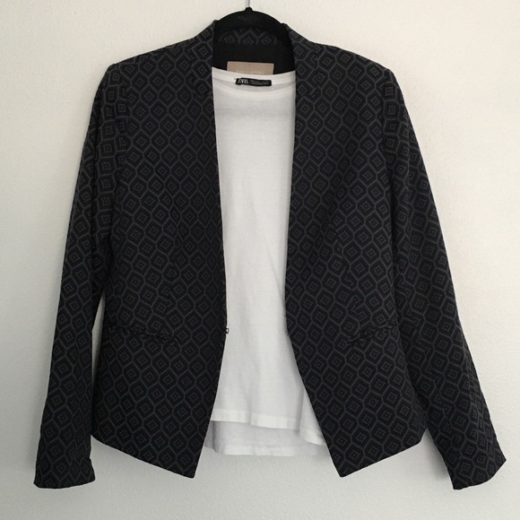 3/$35 • Patterned Purple Blazer - Picture 3 of 5